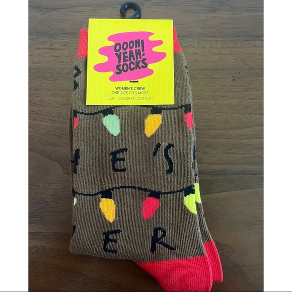 Oooh yeah socks! Accessories - Stranger things socks - shoe size 5-10
